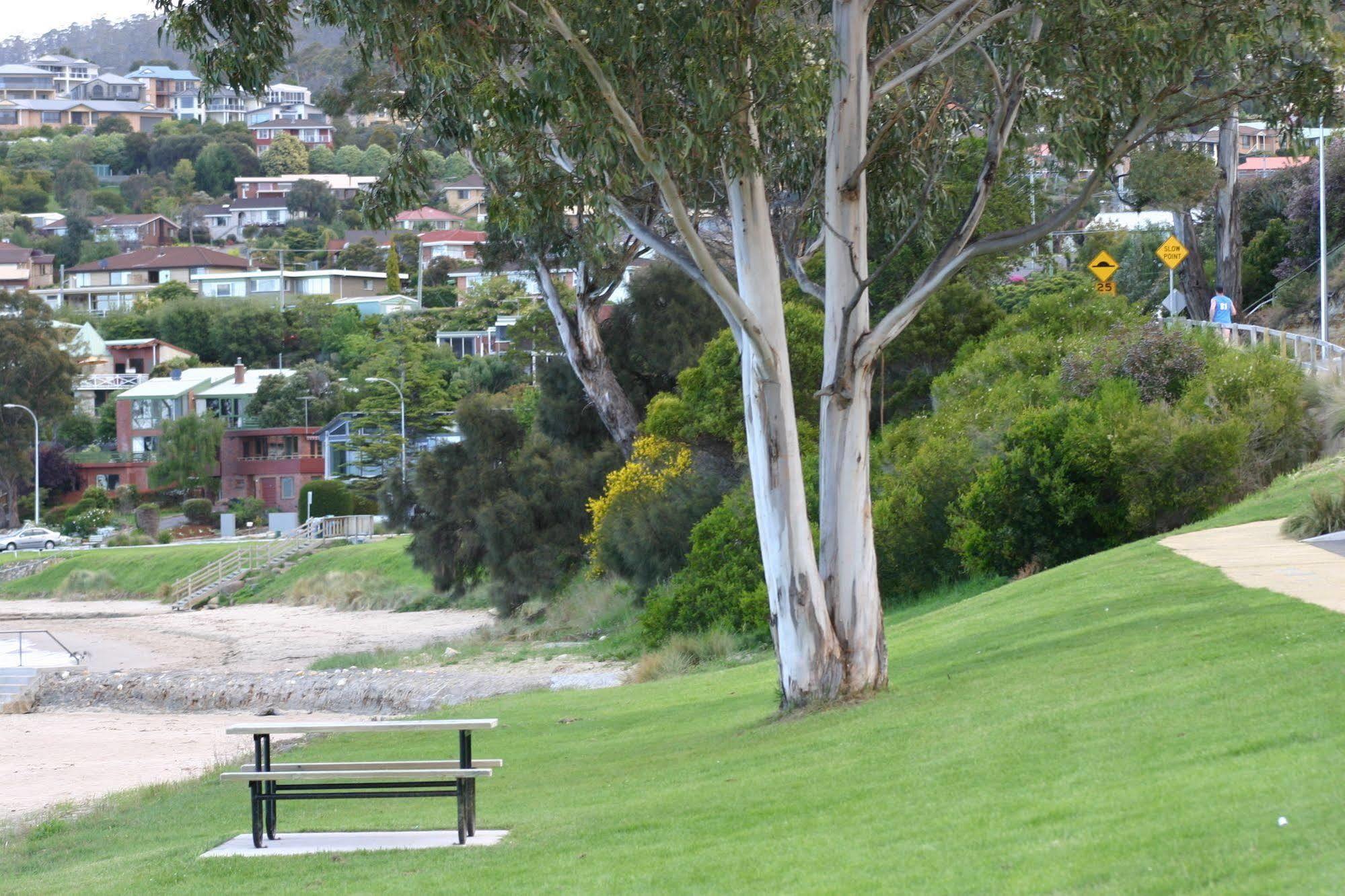 Cedar Cottages Blackmans Bay エクステリア 写真